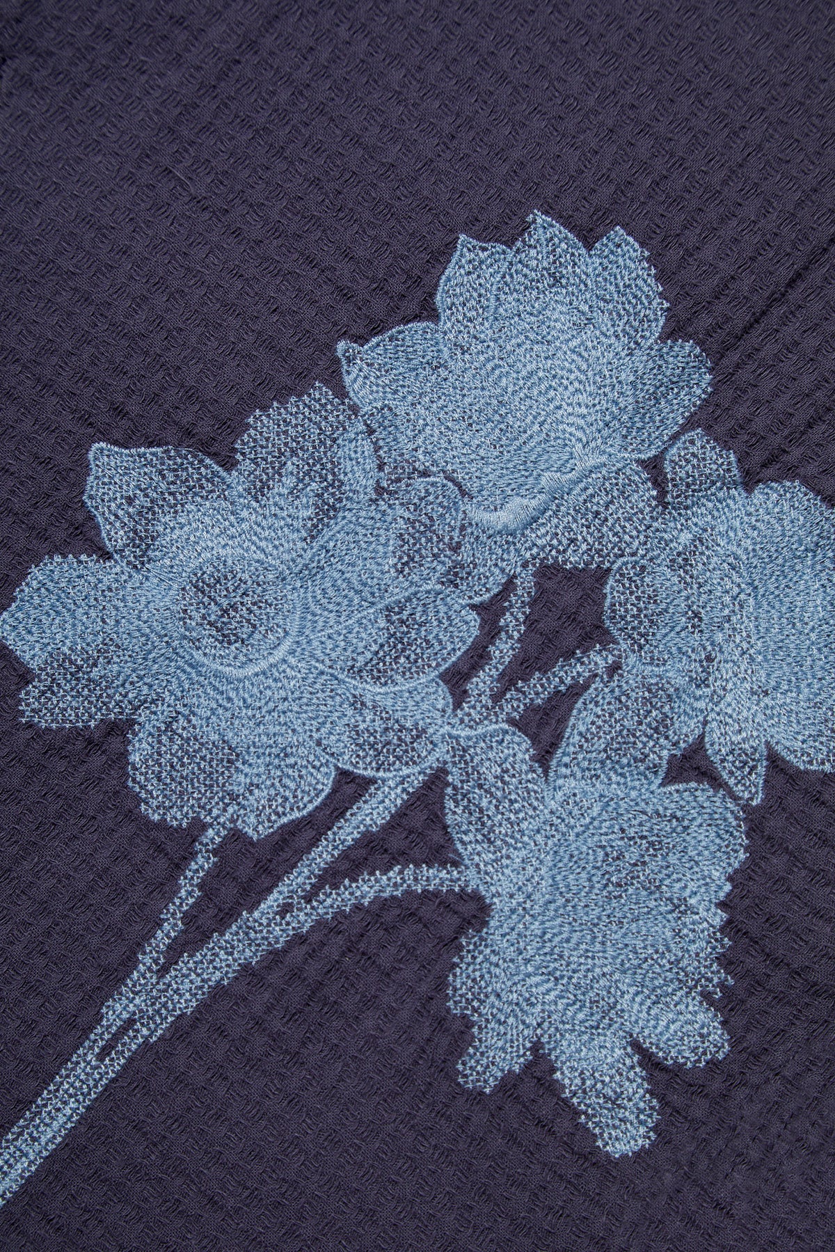 CAMISA GRÁFICA AZUL MARENGO