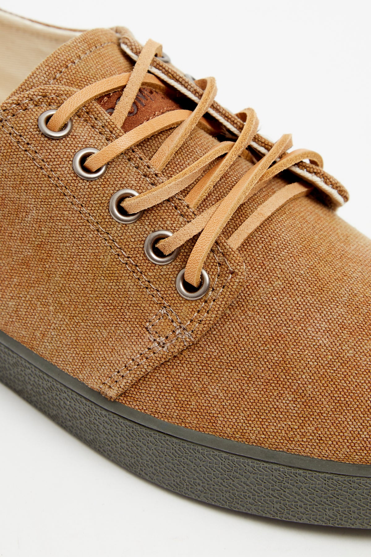 HIGBY CANVAS TAN