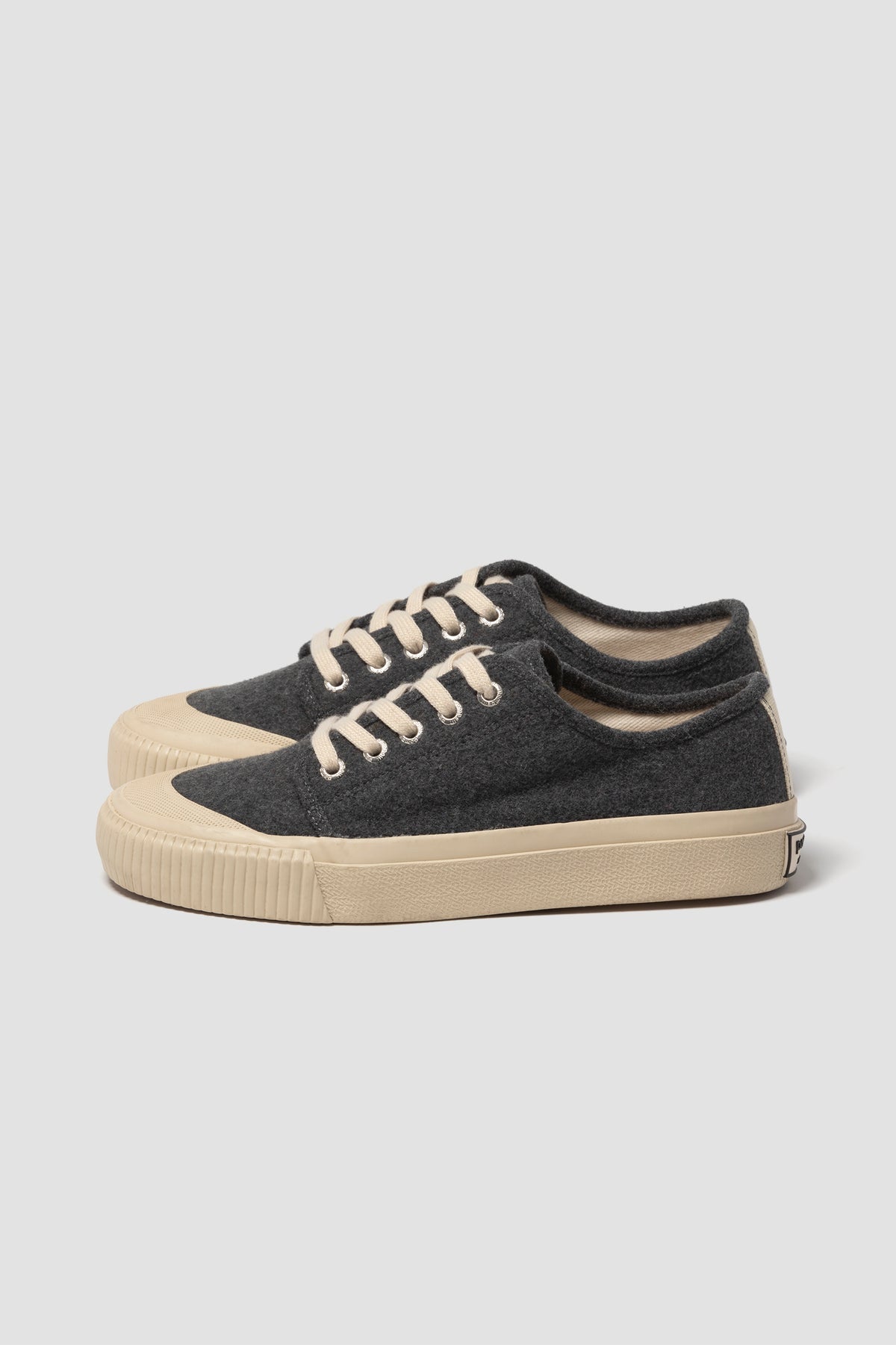 KIRAN GREY FELT WOOL